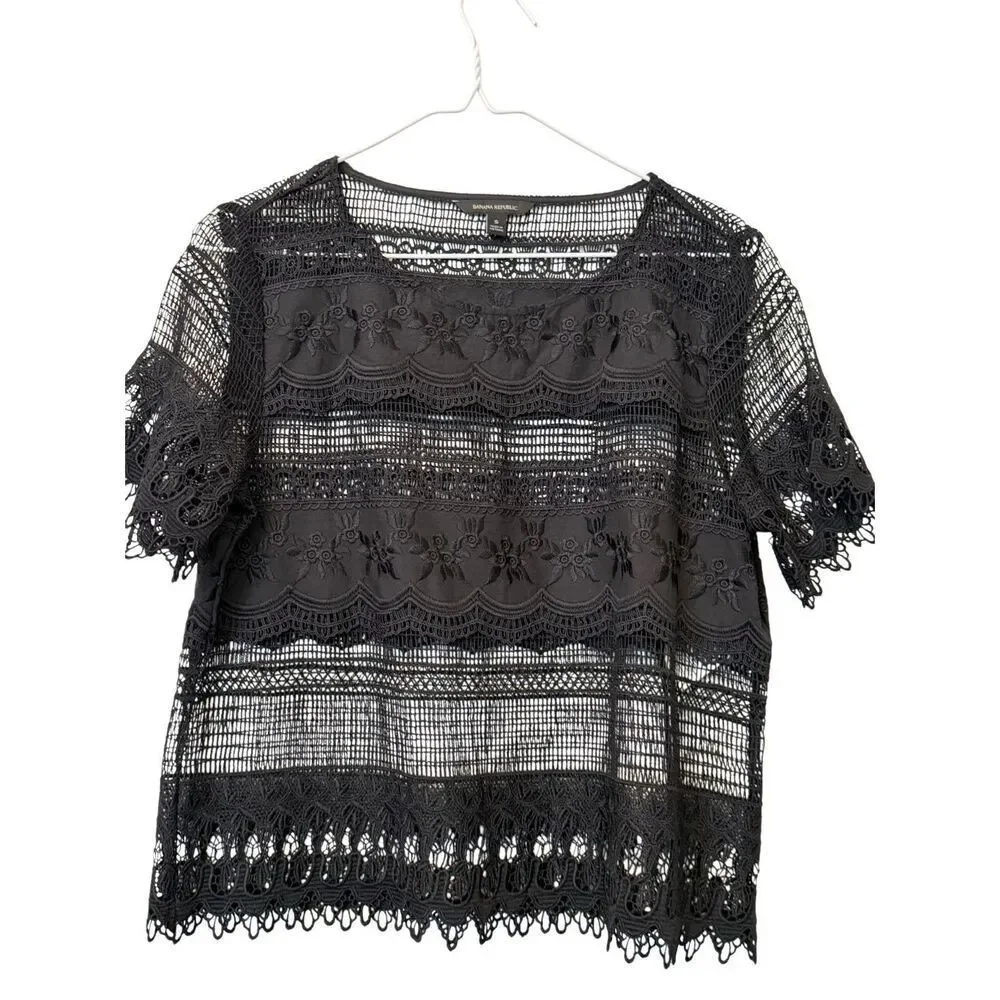 Banana Republic Crochet Lace Short Sleeve See Through Crop Top Black Small